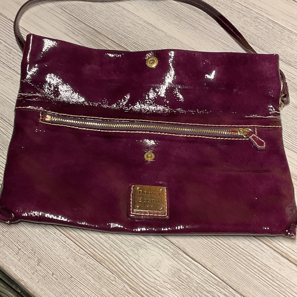 Dooney & Bourke Maroon Burgundy Patent Leather Fold Over Clutch/Shoulder Bag - Picture 5 of 9